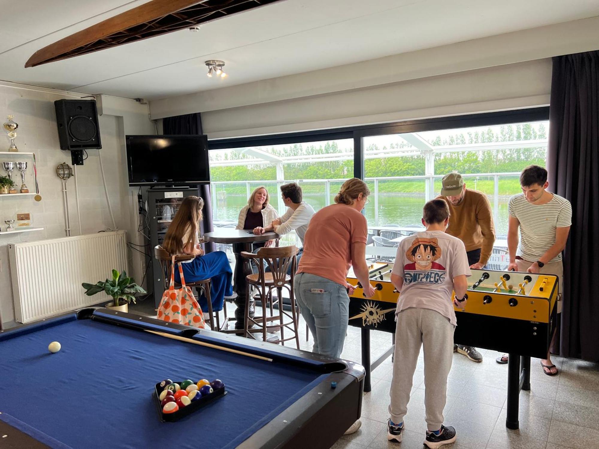 Herdersbrug Youth Hostel ブルージュ エクステリア 写真