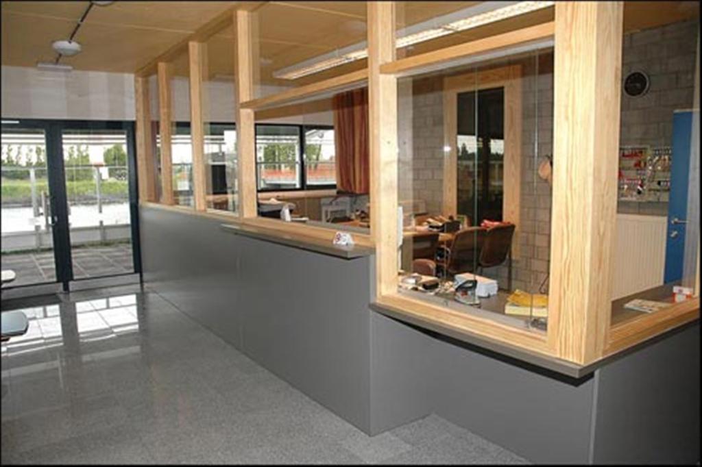 Herdersbrug Youth Hostel ブルージュ エクステリア 写真